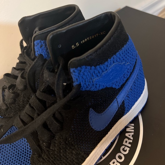 Air Force 1s blue and black women's size 5.5. - Picture 2 of 5